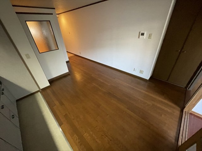  | グリシーヌ静徳