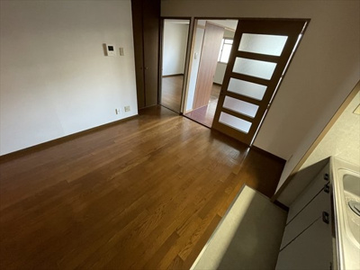  | グリシーヌ静徳