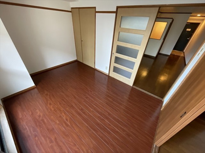  | グリシーヌ静徳