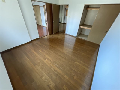  | グリシーヌ静徳