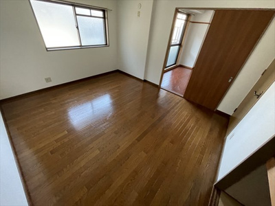 | グリシーヌ静徳