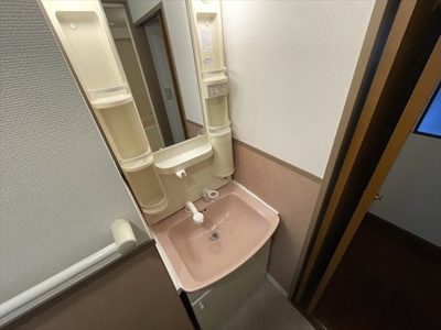  | グリシーヌ静徳