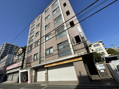  | グリシーヌ静徳