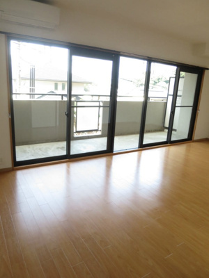 【内装】 | リファレンス寺塚