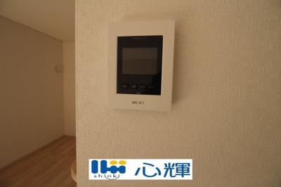【セキュリティ】 | クレイドルガーデン山陽小野田市赤崎 第2（3号棟） | 玄関にはＴＶモニター付きインターホン（カメラ）が標準設置。セキュリティも安心です。
