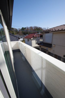 【バルコニー】 | 【仲介手数料無料！！】八王子市上柚木　新築戸建て（全1棟）1号棟　3880万円