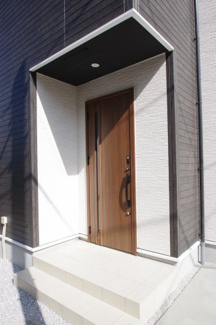 【玄関】 | 【仲介手数料無料！！】八王子市上柚木　新築戸建て（全1棟）1号棟　3880万円