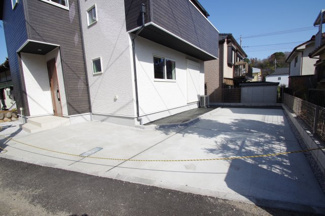 【駐車場】 | 【仲介手数料無料！！】八王子市上柚木　新築戸建て（全1棟）1号棟　3880万円