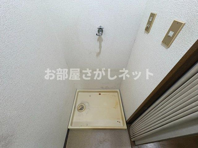 弘栄マンション【おとり物件なし】#学生・社会人にオススメ！初期費用分割払いOK！の居間・リビング