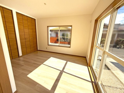 【洋室】 | 津市庄田町 | １階洋室