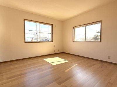 【洋室】 | 津市庄田町 | ２階洋室