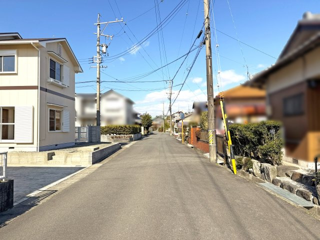 【前面道路含む現地写真】 | 津市庄田町 | 東側前面道路