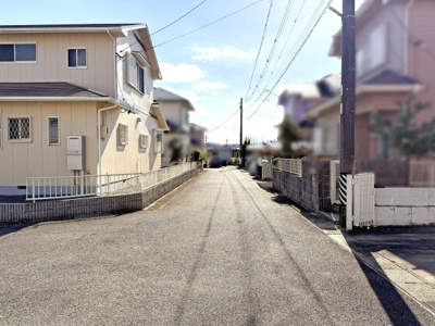 【前面道路含む現地写真】 | 津市庄田町 | 西側前面道路