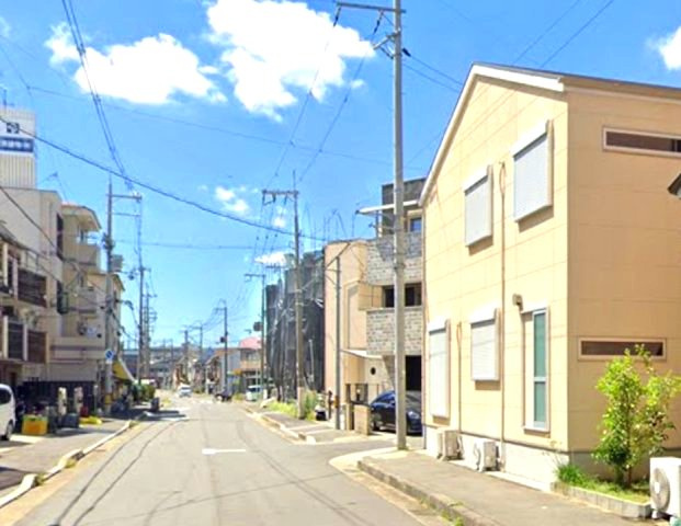 豊南町西4丁目の前面道路含む現地写真|たっぷりの陽光と心地よい風が舞い込む住まい
