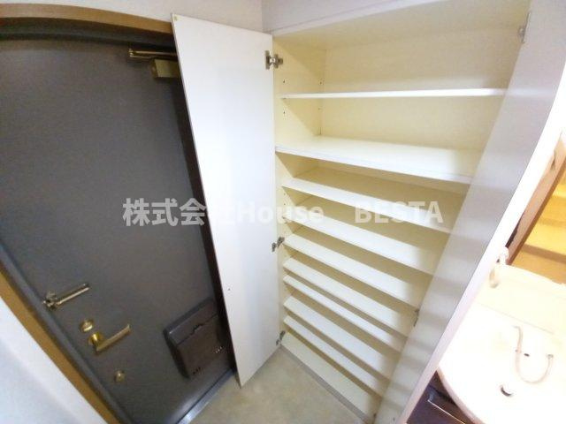 プレサンス神戸みなと元町の収納