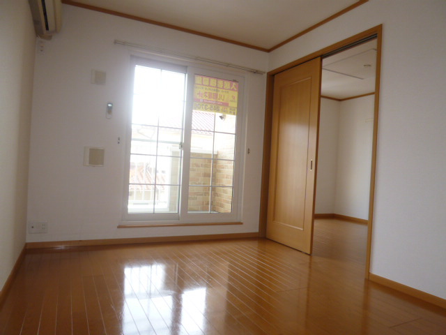 アモロッソＴＯＭＯの居間・リビング