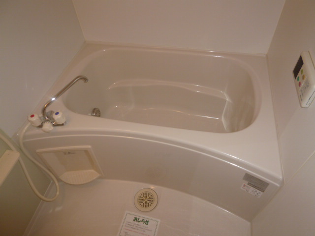 アモロッソＴＯＭＯの浴室|追い焚きバス