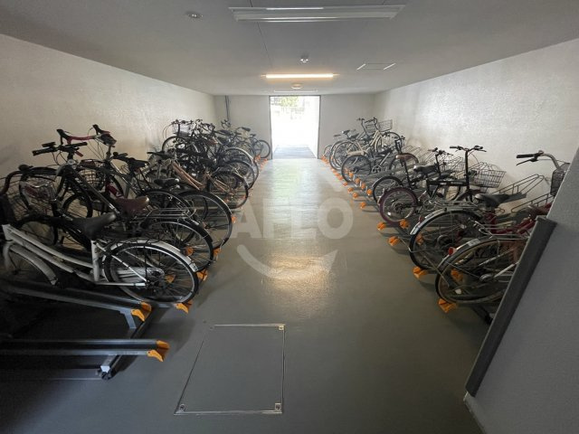 プレサンス江戸堀のその他共用部分|プレサンス江戸堀　駐輪場