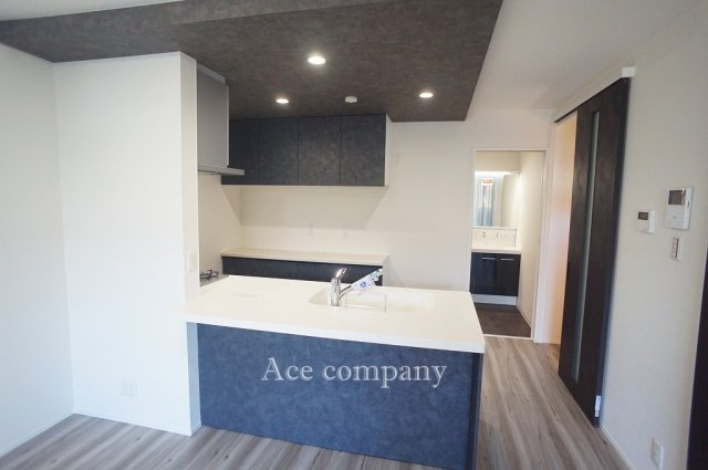 【キッチン】 | 八尾市南植松町5丁目 | スッキリとした天板一体型カウンターキッチンです☆