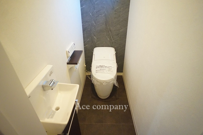 【トイレ】 | 八尾市南植松町5丁目 | 2階のトイレはタンクレストイレです☆