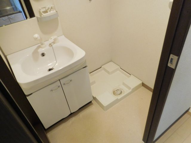 フジパレスタカシロ1番館の洗面所