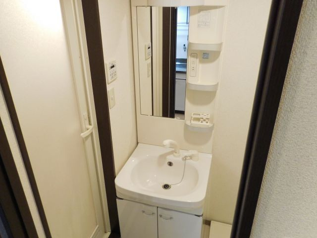 フジパレスタカシロ1番館の洗面所