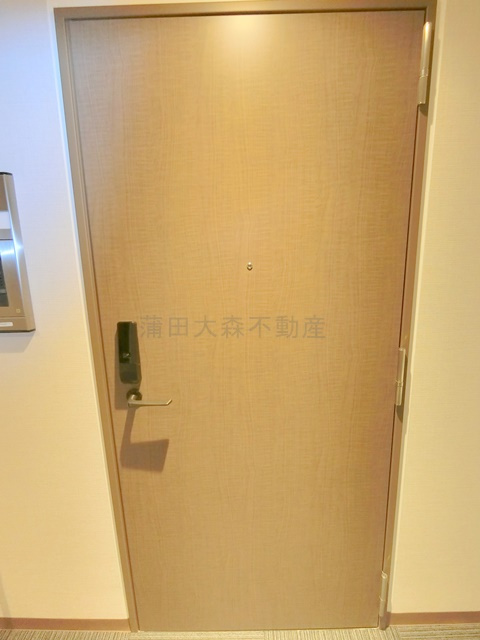 Live Casa千鳥町の玄関