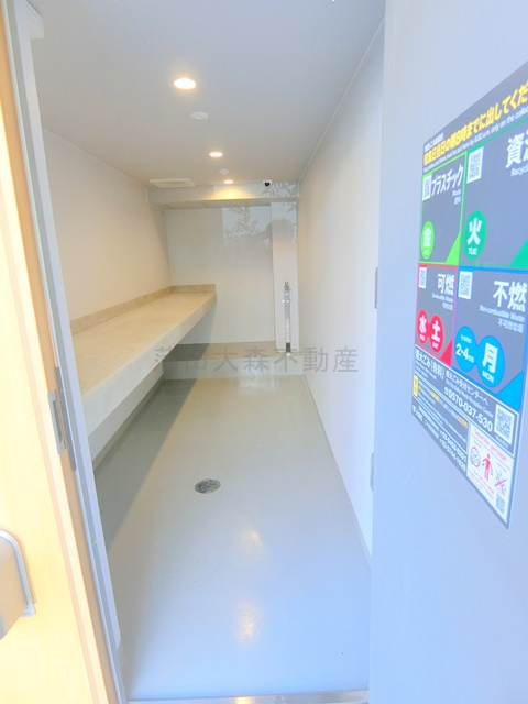 Live Casa千鳥町のその他共用部分|曜日時間関係なくゴミ捨て可能な敷地内ゴミ捨て場！