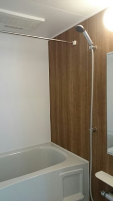 【浴室】 | カーサ・カメリア松山インターⅠ | きれいなお風呂です