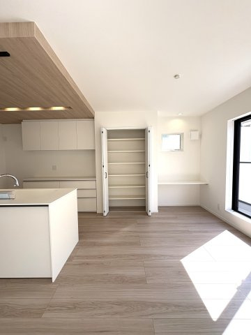 KAMAKURA BALANCE HOUSE — 46坪のゆとりの居間・リビング