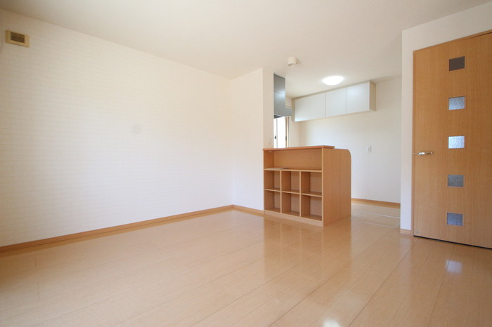 エテルノ ストラーダ塔原西 の居間・リビング