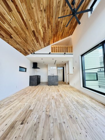 SHONAN WOOD STYLE — 鵠沼海岸のデザイン住宅の洋室