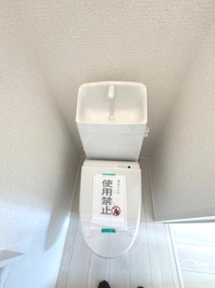 【トイレ】 | 安佐北区落合南1丁目　全3区画　NO1 | シンプルなデザインはお掃除やしやすく衛生的。温水洗浄便座付き　トイレ×２