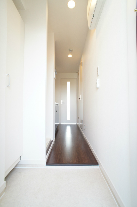 リブリ・磯子 インディゴヴェールの玄関|広々玄関♪