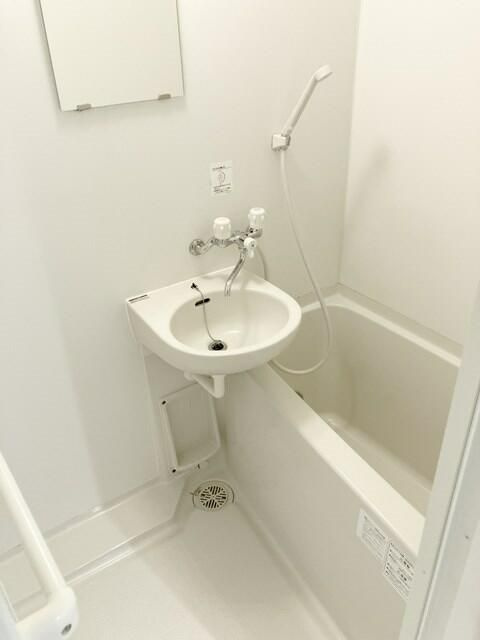 ＳＡＰ本八幡Ⅳの浴室