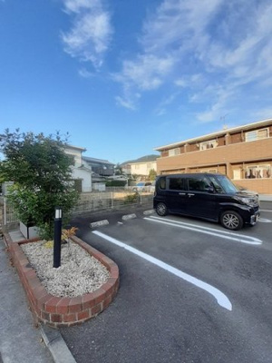 【駐車場】 | サニー | 車をお持ちの方に嬉しい駐車場付きの物件です