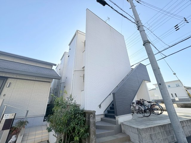 ☆一棟アパート☆シンフォニー大久保　Symphony Okuboの外観