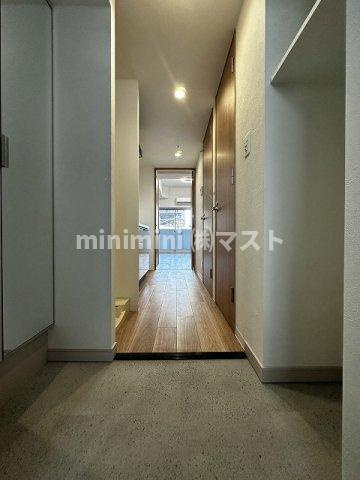 プレサンス朝潮橋ベイ・ブリーズの玄関