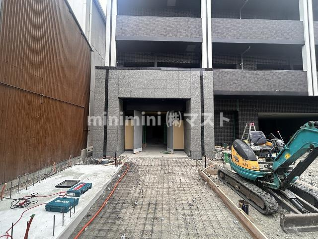 プレサンス朝潮橋ベイ・ブリーズのエントランス