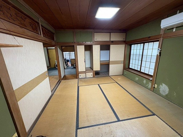 【その他】 | 筑紫野市大字原戸建 | 別棟。8帖の和室です。