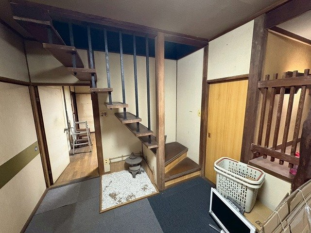 【玄関】 | 筑紫野市大字原戸建 | 別棟の玄関です。