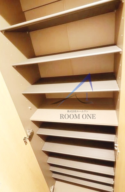 Ｌｉａｉｓｏｎ　Ｈｏｍｅ　戸山公園の収納|玄関収納です。