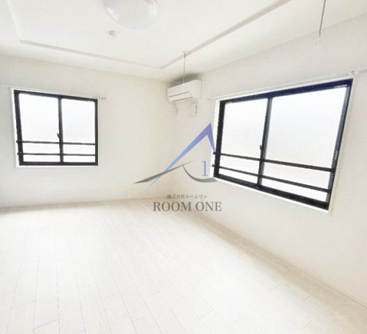 イヴメール目白の居間・リビング|洋室のお部屋です。