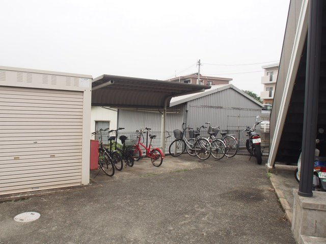 エクレールフラッツ【キャッシュバック対象物件】のロビー|ゆとりのあるロビーです