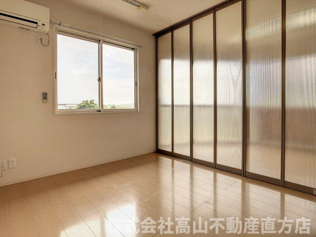 シルエラの寝室