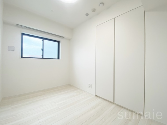 オープンブルーム王子の寝室|4.2帖の洋室です☆