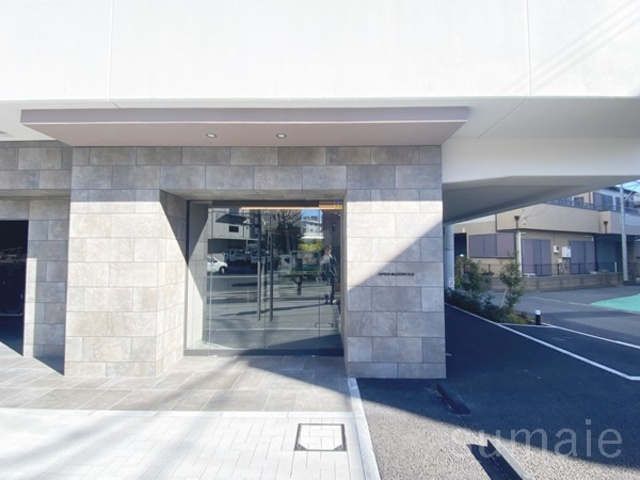 オープンブルーム王子のエントランス|エントランスです☆