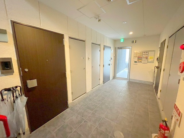 エヌエムキャラントユイットノースのエントランス