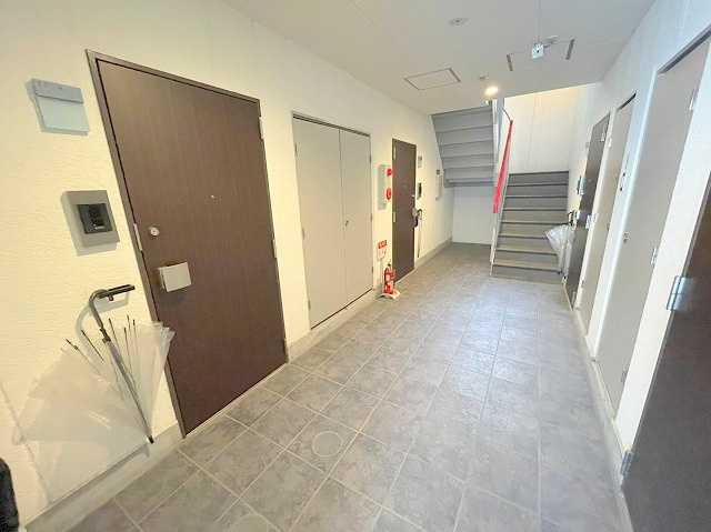 エヌエムキャラントユイットノースのロビー