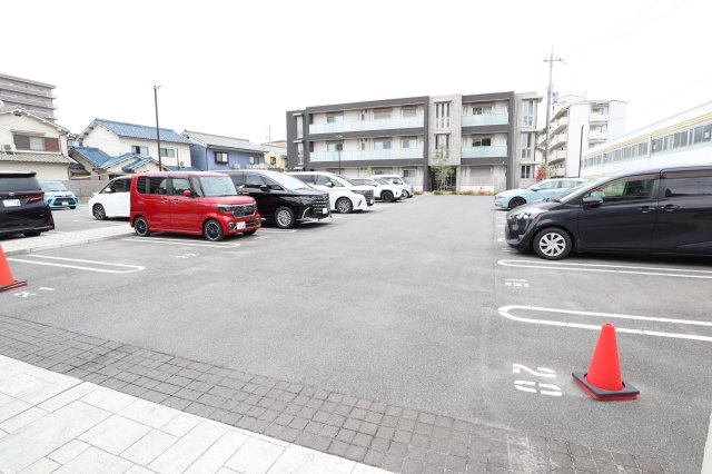 ベル・フィオーレの駐車場